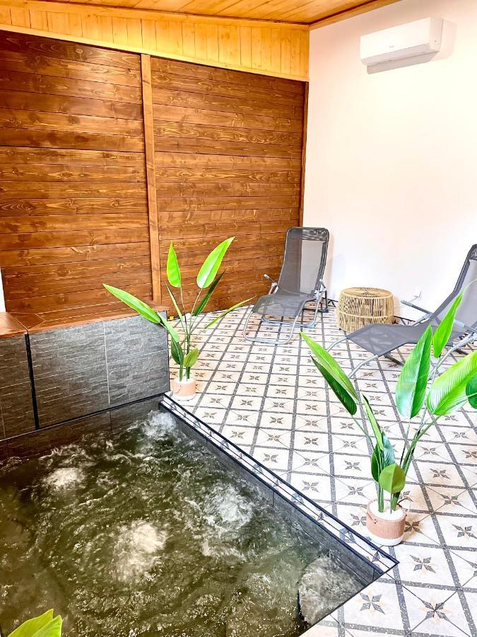 Thermal Apartmanok Raday 4 - Zendaya Hajdúszoboszló Exterior foto